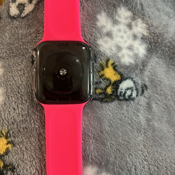 Apple Watch - Picture 2 of 2